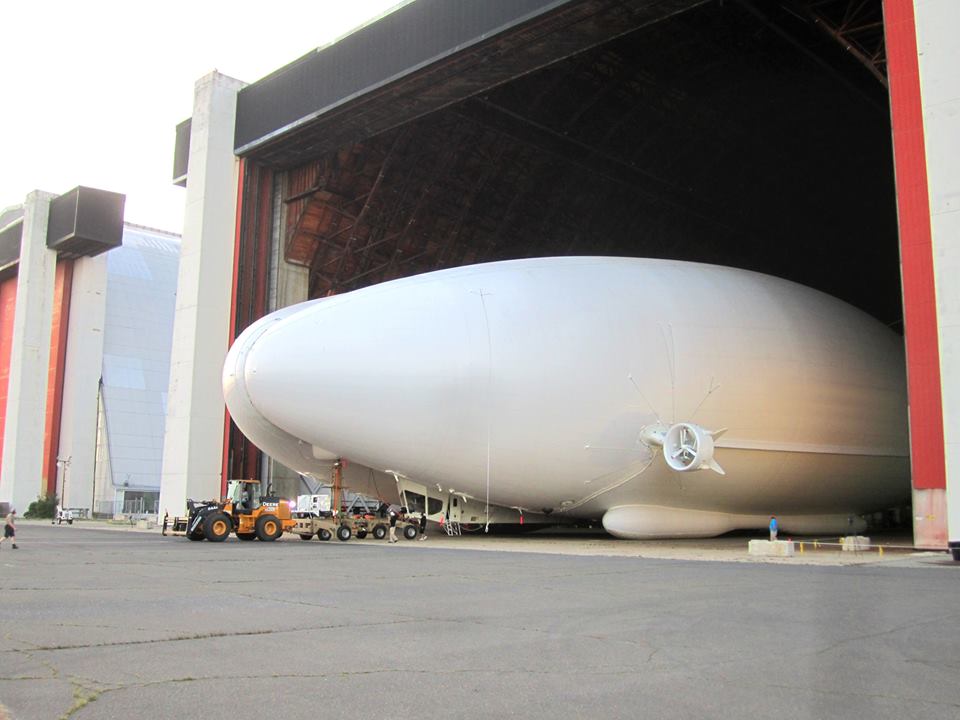 The Airlander 10 is designed to stay airborne for up to five days at a time to fulfill a wide range of communication and survey roles, as well as cargo carrying and tourist passenger flights. 