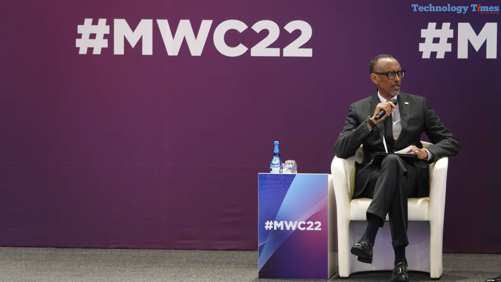 #mwc22-kagame-calls-for-africa-tech-savvy-youth